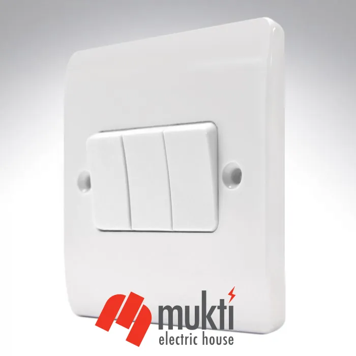 MK%20Made%20in%20Malaysia%20LOGIC%20PLUS%203%20Gang%2010A%20Three%203Gang%20Switch%20Socket%20-%20Image%203