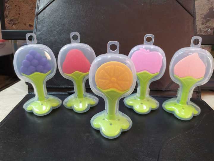 Baby%20Silicone%20Hand%20Pacifiers%20Teether/CN%20With%20Box%20-1pcs%20-%20Image%204