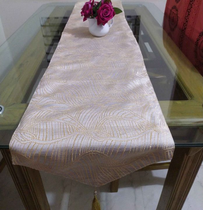 Single%20Runner%20Of%20Dining%20Table%20-%20Image%202