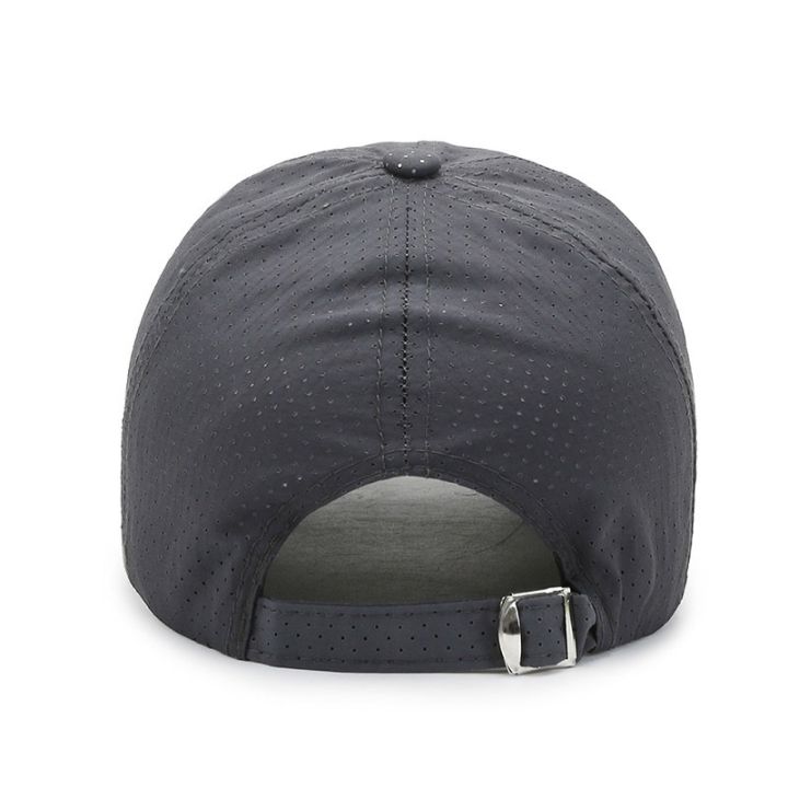 Reflective%20Strip%20Baseball%20Cap%20Outdoor%20Shade%20Men%20and%20Women%20Sun%20Hats%20Breathable%20Cool%20Summer%20Cap%20-%20Image%204