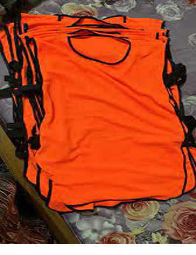 Enhance%20Your%20Soccer%20And%20Football%20Training%20Sessions%20With%20The%20Soccer%20&%20Football%20Training%20Vest%20Apron%20Providing%20Comfort%20-%20Training%20Gear%20Essential%20-%20Image%202