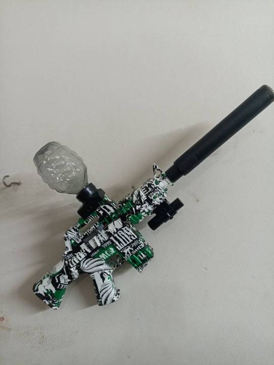 Gel%20Gun%20with%20Gel%20Balls%20AK47%20Electric%20Gun%20with%20Glasses%20and%2030,000+%20Gel%20Balls%20Uzi%20Electric%20Gel%20Ball%20Blaster%20Toy%20for%20Adults%20and%20Children%20Over%2012%20Years%20Old%20-%20Image%204