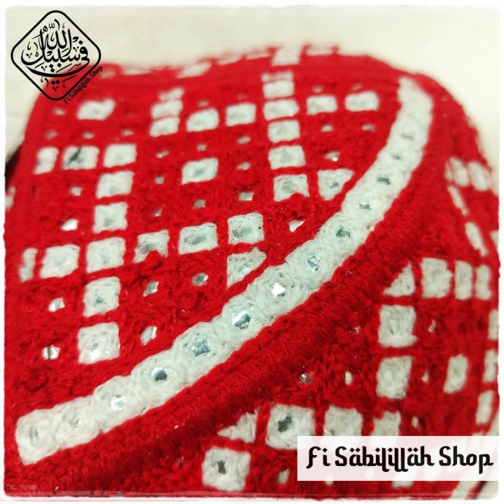 Pakistani%20Tupi%20-%20Islamic%20Product%20-%20High-quality%20Prayer%20Pakistani%20Tupi%20for%20men.%20-%20Image%207