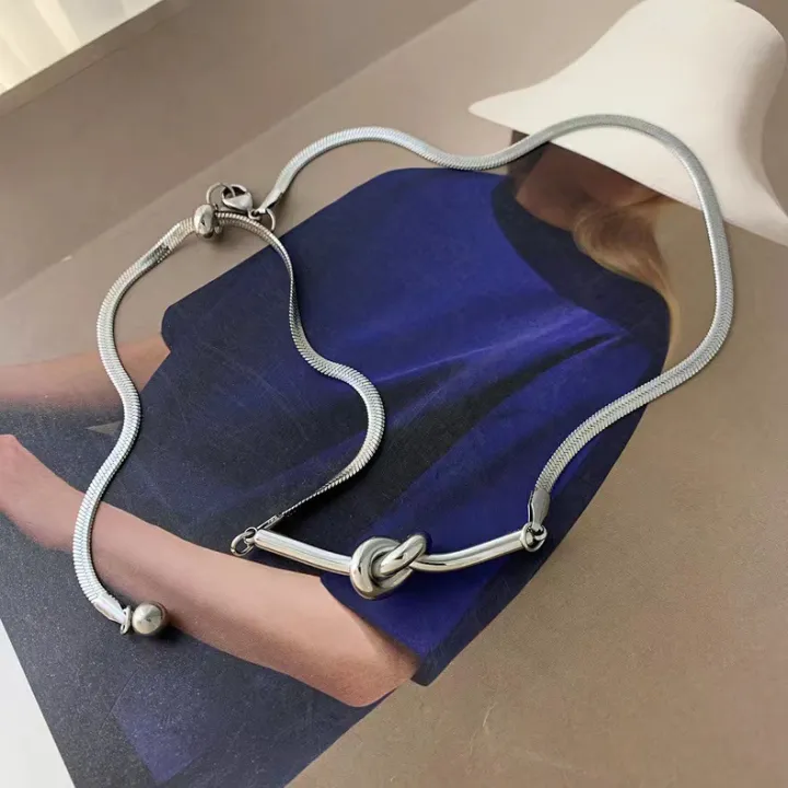 CINCIN's%20original%20knotted%20necklace,%20titanium%20steel,%20non-fading,%20cold%20and%20temperamental,%20versatile,%20short%20drawable%20clavicle%20chain%20necklace%20-%20Image%204