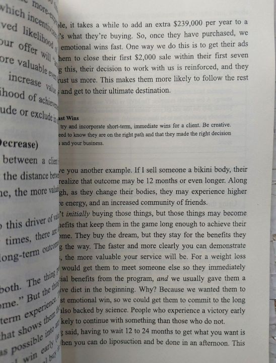 Combo%20of%203%20Books%20%20($100M%20Money%20Models%20-$100M%20Leads%20&%20$100M%20Offers)%20by%20Alex%20Hormozi%20-%20Image%207