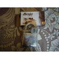 Top Security 70Mm Pad Lock- 8 Levers Benjo Platina or Shiba.