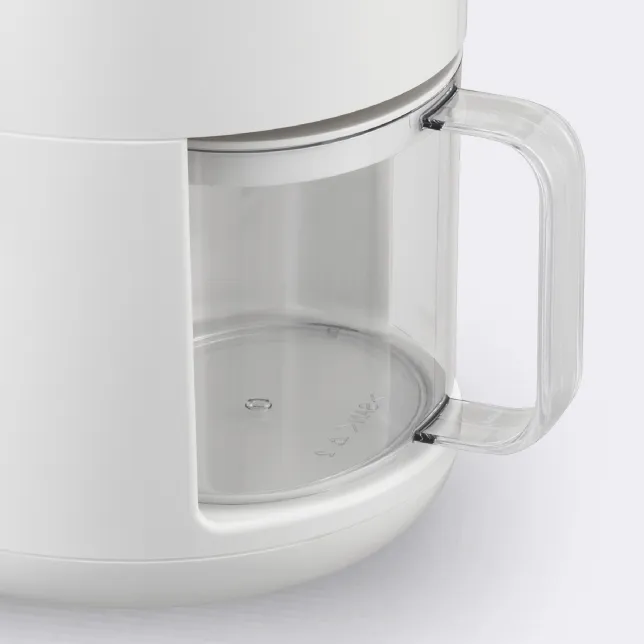 Panasonic%20MJ-CS100%20Powerful%20Compact%20Fruit%20Extractor%20Juicer%20-%20Image%205