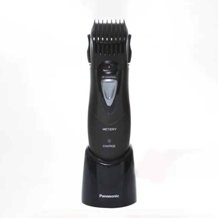 Panasonic%20ER2405K%20Professional%20Washable%20Hair%20and%20Beard%20Trimmer%20for%20Men%20-%20Image%203
