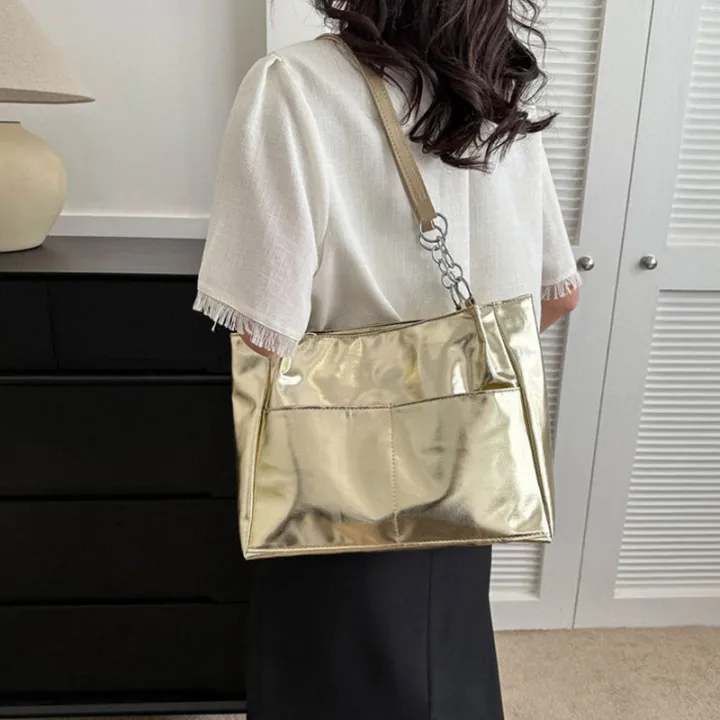 Large%20Capacity%20Bag%20Trendy%20And%20Versatile%20One%20Shoulder%20Handbag%20Commuting%20Tote%20Bag%20-%20Image%204