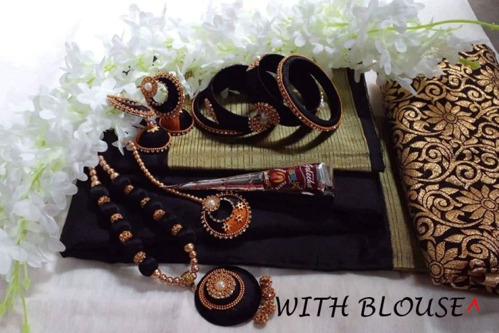 Combo%20Set-Saree,%20Jewellery%20&%20Gazra/Saree,%20Katan%20Blouse,%20Jewellery,%20Gazra%20&%20Mehedi%20&%20-%20Image%202