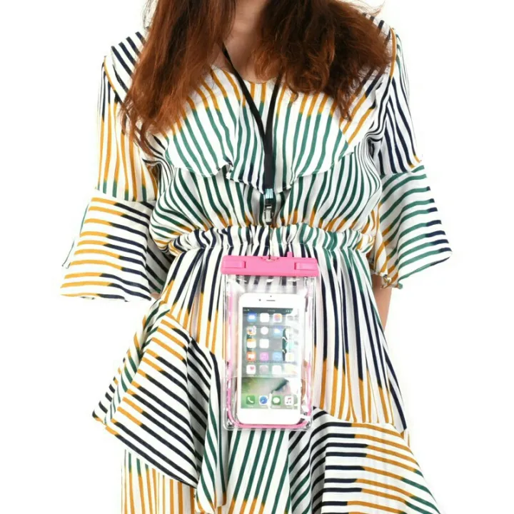Waterproof%20Mobile%20Bag%20Under%20Water%20selfie%20or%20Video%20Shooting%20Bag%20Luminous%20Fluorescent%20PVC%20Transparent%20Cover%20(Back%20Case%20Cover%20For%20Smartphone)%20-%20Image%205