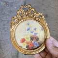 Small Vintage 3x3 Round Picture Frame, Mini Antique Ornate Photo Frame, Table Top and Wall Hanging Home Decor, Gold. 