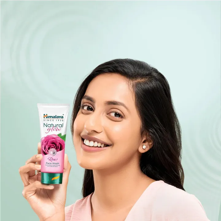 Himalaya%20Natural%20Glow%20Rose%20Face%20Wash%20-100ml%20-%20Image%202