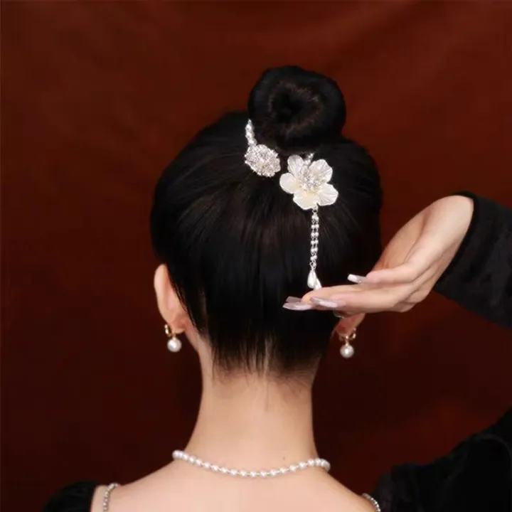 Camellia%20Tassel%20Hair%20Clip%20Pearl%20Ponytail%20Clip%20Fixed%20Hair%20Claw%20Barrettes%20Hairpin%20NOVO%20-%20Image%205