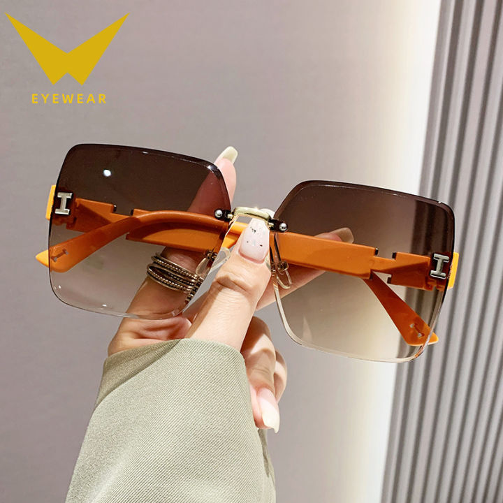 2023%20New%20Frameless%20Two-color%20Gradient%20Premium%20Women's%20Sunglasses%20Fashion%20Trend%20Douyin%20Internet%20Red%20Sunglasses%20Wholesale%20-%20Image%204