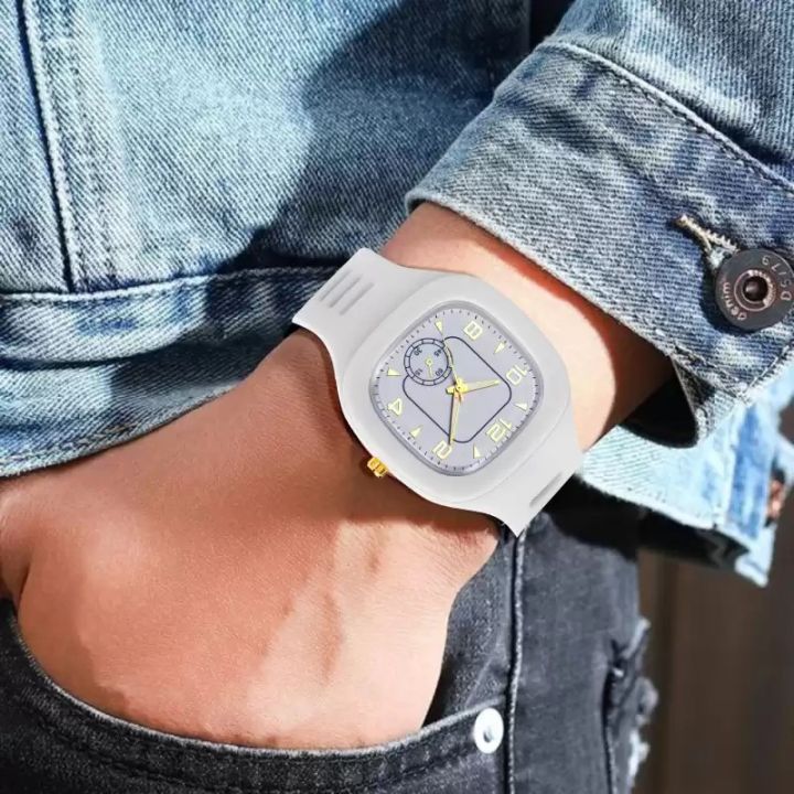 Fashionable%20Watch%20Silicone%20Band%20Quartz%20Analog%20Wrist%20Watch%20For%20Men%20-%20Image%206