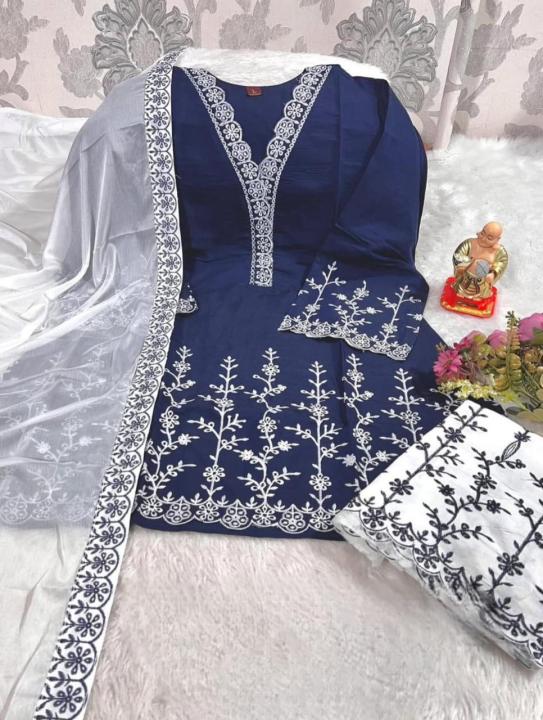 Luxury%20Summer%20Friendly%20Three-Piece%20Set%20-%20Image%203