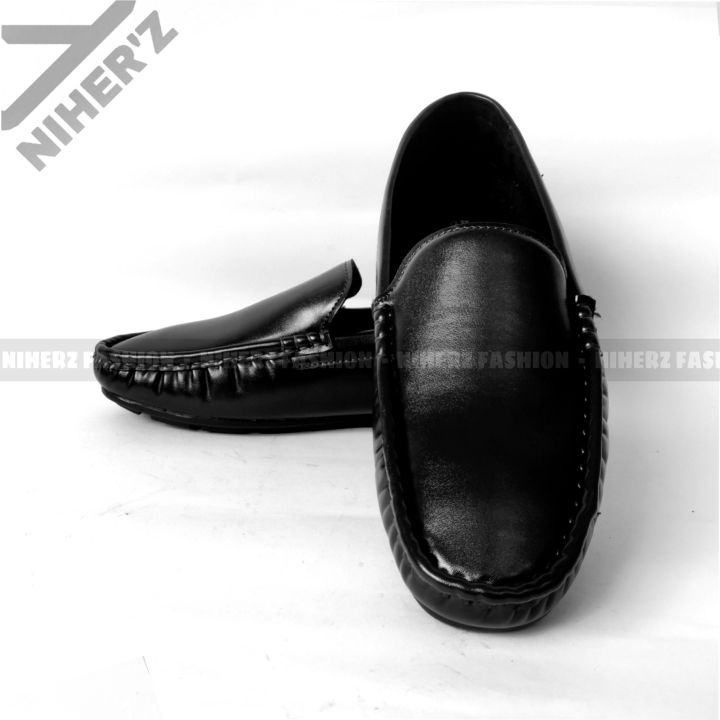 Premium%20Loffer%20For%20Men%20Travel%20Shoe%20Luxuriois%20Mocassin%20Design%20Loafer%20Black%20&%20Brown%20High%20Grade%20PU%20Pump%20Shoe%20Niher's%20Shop%20Special%202021%20For%20Men%20&%20%20(Socks%20Free)%20-%20Image%204