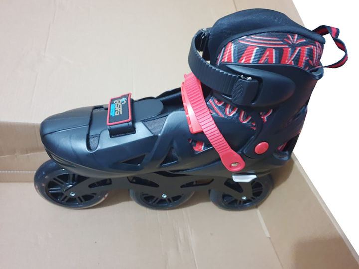 Inline%20Roller%20skate%20Shoes-%203%20Wheel/100mm%20Wheel-size-L%20(39-42)%20-%20Image%204