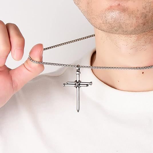 Stainless%20Steel%20Cross%20Necklace%20for%20Men-New%20Locket%20-%20Image%203