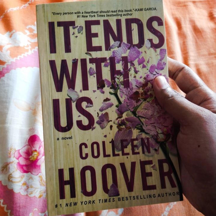 It Ends With Us (Paperback) White Print