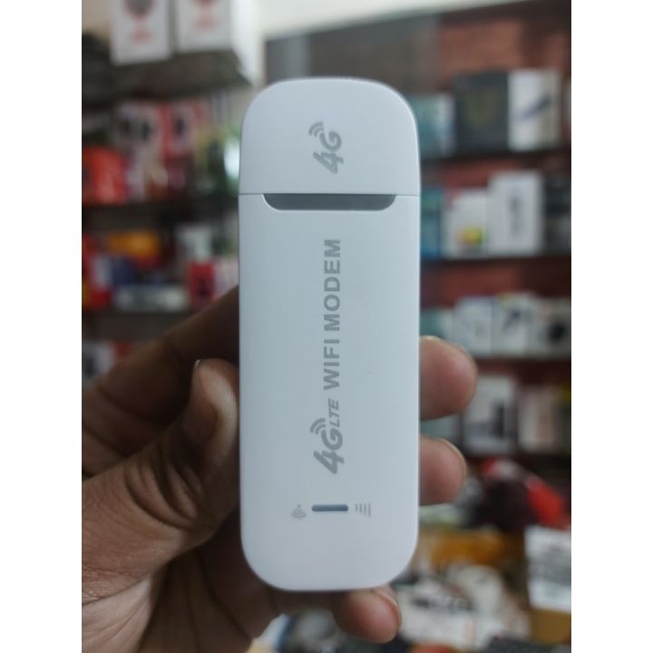 4G%20USB%20Modem%20With%20Wifi%20Router%20Hotspot%20-%20Image%203
