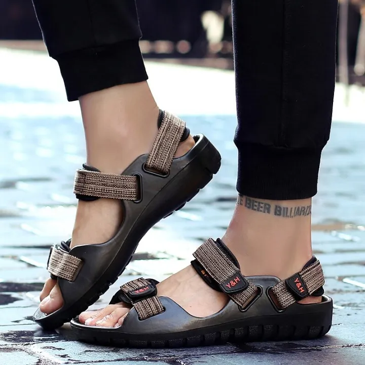Fashion%20Shoes%20Men%20Black%20Sandals%20For%20Men%20Mesh%20Breathable%20Beach%20Shoes%20Flat%20Sandals%20Soft%20Sole%20Summer%20Sandals%20-%20Image%205