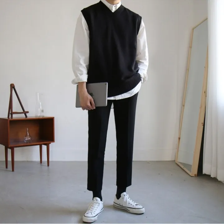 Men's%20Sleeveless%20Sweater%20Vest%20Simple%20All-match%20V%20Neck%20Solid%20Basic%20Cozy%20Tops%20Korean%20Style%20Ins%20Knitted%20Plus%20Size%20M-3XL%20-%20Image%204