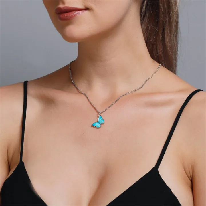 Blue%20Butterfly%20Bracelet%20For%20Woman%20-%20Image%203