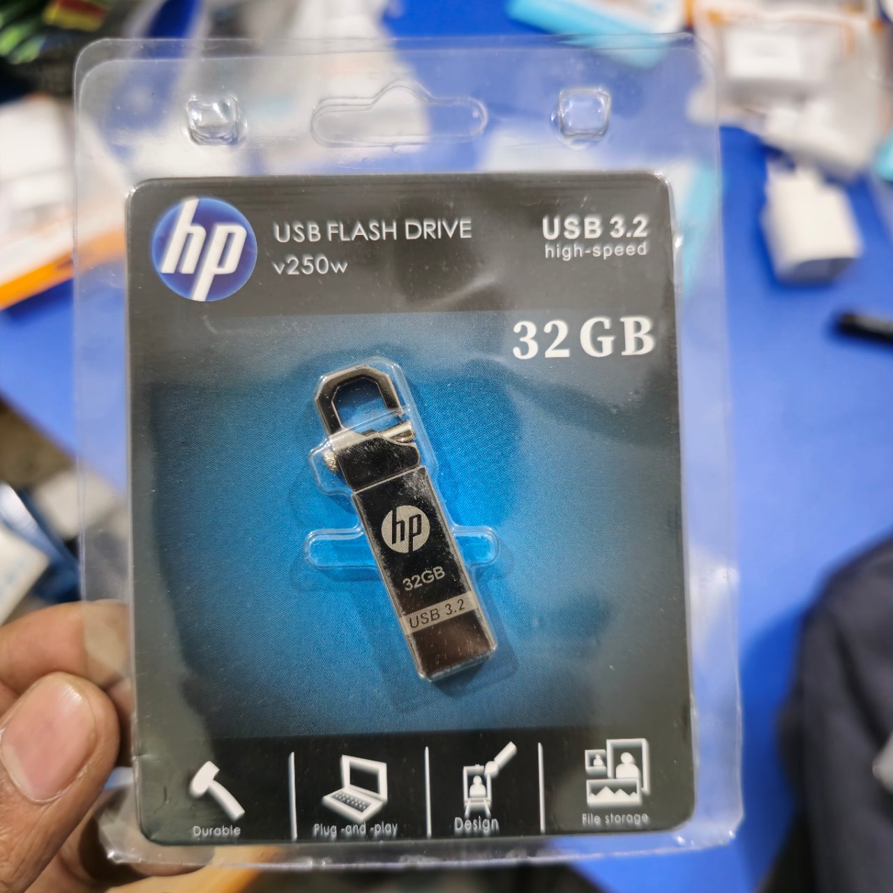 Pendrive 32GB 64GB 128 GB PENDRIVE FLASHDRIVE FOR LAPTOP AND PC 64Gb Pendrive 32GB Pendrive 128GB Pendrive Usb 3.2 Pendrive - High-Speed Storage Solution Ensuring Swift And Reliable Data Transfers