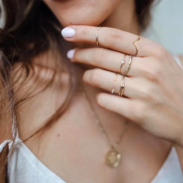 Simple%20925%20Sterling%20Silver%20Rings%20for%20Women%20Men%20Anti-allergy%20Gold/Silver%20Color%20Smooth%20Wedding%20Rings%20V%20Shape%20Smooth%20Slim%20Rings%20-%20Image%203