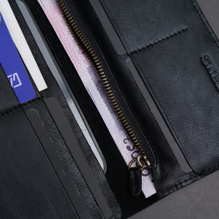 Zays%20Premium%20Genuine%20Leather%20Long%20Wallet%20for%20Men%20&%20Women%20%7C%20Elegant%20Design,%20Spacious%20Card%20&%20Mobile%20Slots%20%7C%20Durable%20Full-Grain%20Leather%20Chocolate%20-%20Image%206