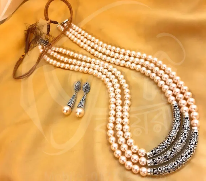 3%20Layer%20Faux%20pearl%20Strand%20Beads%20and%20mala/Necklace,%20Long%20Necklace,,%20Daily,Party,Office,Casual,Wedding%20wear%20Jewelry%20for%20Women/Girls.%20-%20Necklace%20For%20Girls%20-%20Image%202