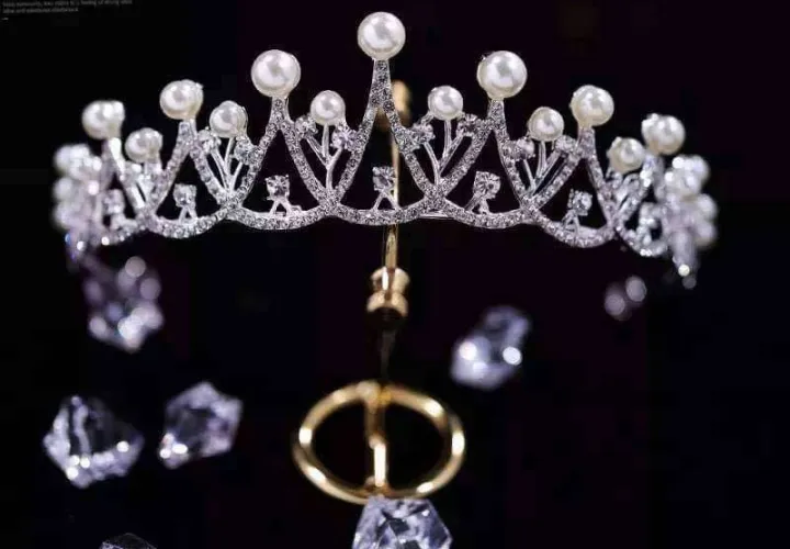 Wedding%20Crown%20Hair%20Jewelry%20Bridal%20Hair%20Accessories%20Women%20Baroque%20Pearl%20Crown%20Rhinestones%20Crystal%20Tiaras%20Bride%20Queen%20Party%20Crowns%20Gift%20-%20Image%207
