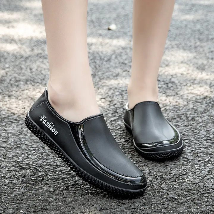 Gongli%20Spring%20and%20Autumn%20low-top%20pullover%20women's%20rain%20boots,%20solid%20color%20fashion%20waterproof%20shoes,%20non-slip%20women's%20shoes,%20plastic%20pumps,%20water%20shoes%20-%20Image%206