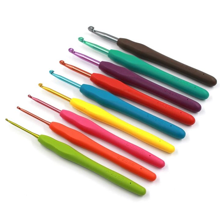 QJH%209%20Size%20Crochet%20Hooks%20Set,%20MultiColor,%20Ergonomic%20Crochet%20Hooks%20with%20Case%20for%20Arthritic%20Hands,Extra%20Long%20Crochet%20Needles%202-6mm%20-%20Image%204
