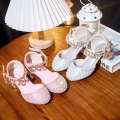 Girls princess shoes with soft soles, white pearl dress, flower children's shoes, little girl runway show, crystal high heels. 