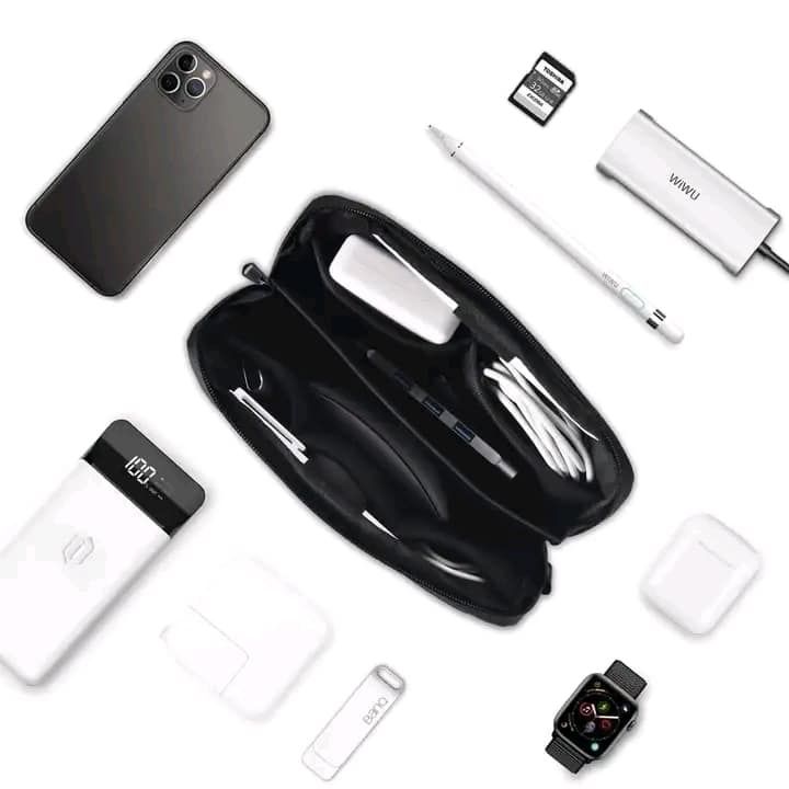 WiWU%20Alpha%20Tech%20Pouch%20Electronics%20Organizer%20Travel%20Bag%20for%20Macbook%20Accessories%20-%20black%20-%20Image%202