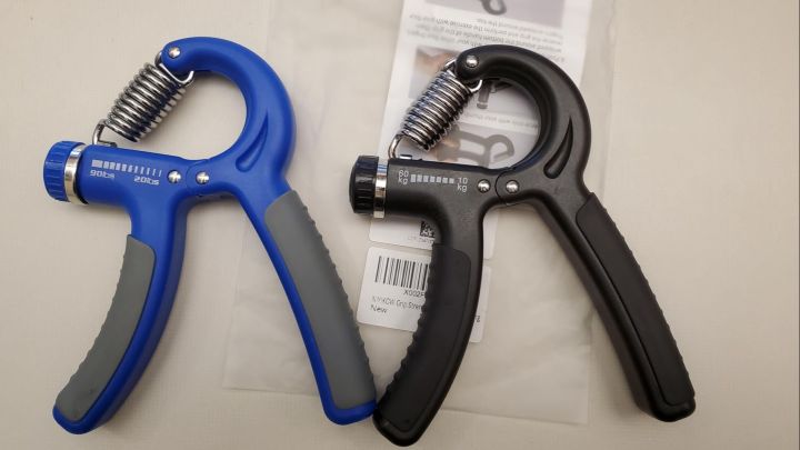 Grip%20Strength%20Trainer,%20Hand%20Grip%20Strengthener,%20Adjustable%20Resistance%2022-132Lbs%20(10-60kg),%20Forearm%20Strengthener,%20Perfect%20for%20Musicians%20Athletes%20-%20Image%209