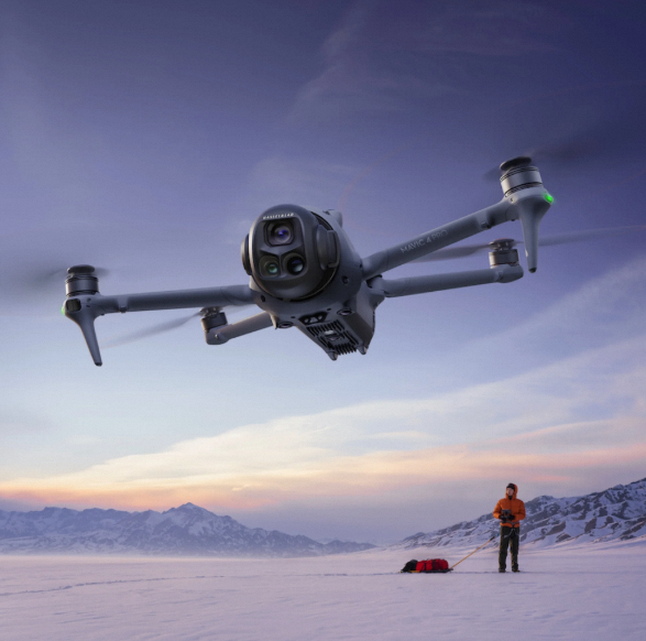 DJI%20Mavic%204%20Pro%20Drone%20-%20Image%202