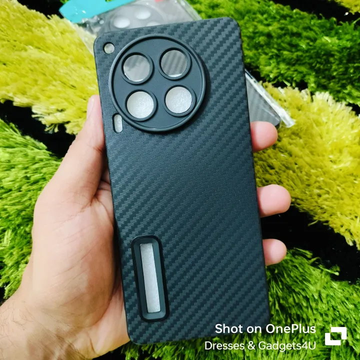 Tecno%20Camon%2030%20Back%20Cover%20Soft%20Carbon%20Fiber%20Premium%20With%20Camera%20Bump%20Protection%20High%20Quality%20Back%20Case%20Tecno%20Camon30%20Back%20Case%20-%20Image%204