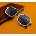 High Quality New fashion vintage Sunglasses Men Brand designer Sunglasses. 