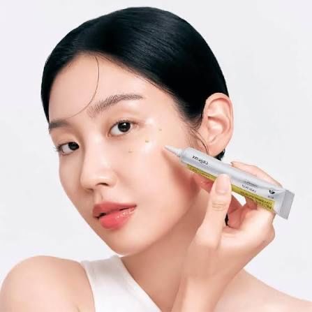 Celimax%20The%20Vita%20A%20Retinal%20Shot%20Tightening%20Booster%2015ml%20(Glamorous%20Gallery)%20-%20Image%207