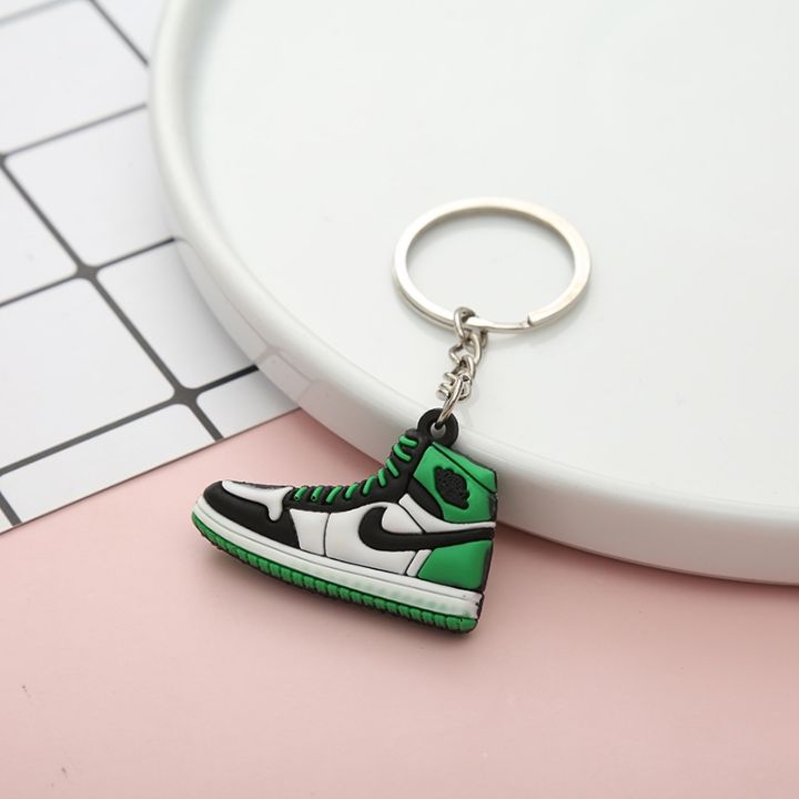 Cute%20mini%20AJ%20shoes%203D%20shoe%20keychain%20keychain%20pendant%20Sneakers%20Keychain%20Key%20Ring%20Fashion%20Airmax%20Yeezy%20Air%20Jordan%20Gift%20for%20man%20-%20Image%204