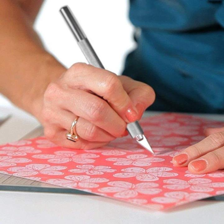 Stainless%20Steel%20Precision%20Knife%20-%20Achieve%20Precision%20In%20Your%20Kitchen%20With%20This%20Stainless%20Steel%20Knife%20-%20Image%203