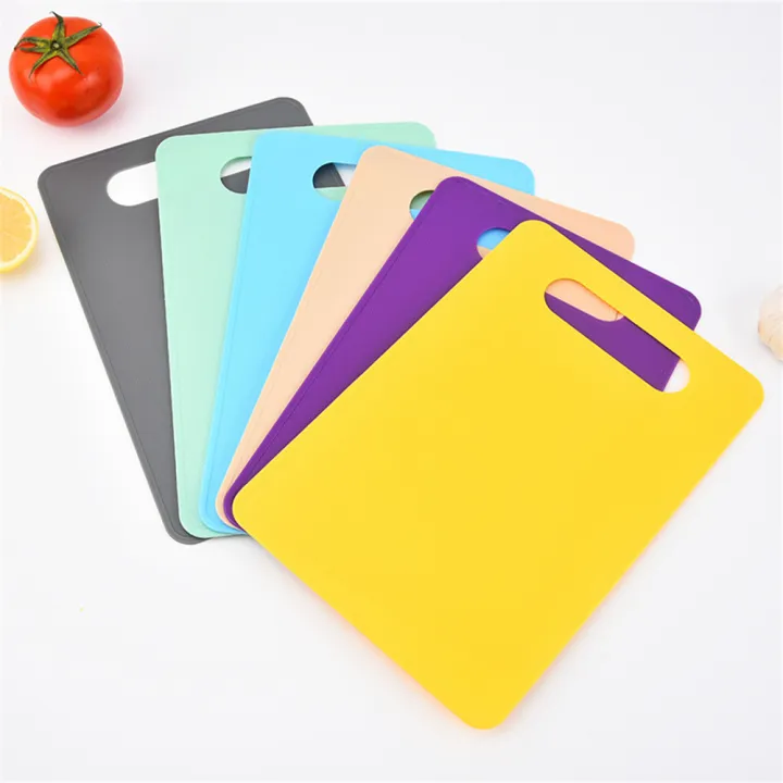 Professional%20Cutting%20Board:%20Versatile%20And%20Durable%20Kitchen%20Essential%20For%20Precise%20Meal%20Preparation%20-%20Image%203