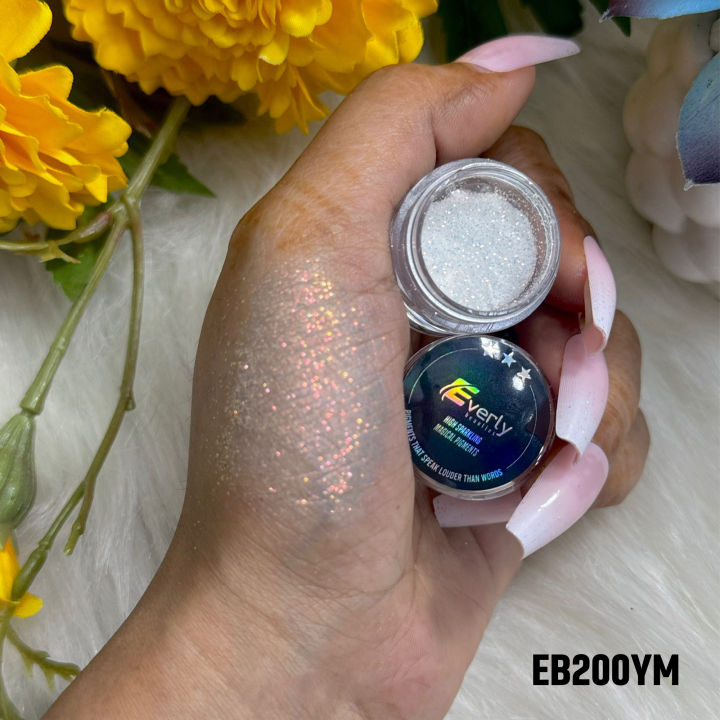 Everly%20Beauties%20Loose%20Glitter%20Pigment%20Eyeshadow%20%E2%80%93%20Ultra-Fine,%20High-Impact%20Sparkle%20%7C%20Long-Lasting,%20Buildable%20Formula%20for%20Eyes,%20Face%20&%20Body%20%7C%20Easy%20to%20Apply,%20Lightweight%20&%20Multi-Purpose%20Glitter%20Dust%20-%20Image%203