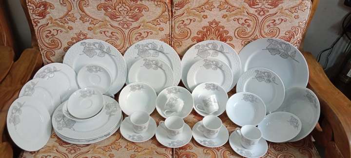 Exclusive%20Amboss%20Design%2032%20Pcs%20Dinner%20Set%20.%20Ceramic%20Dinner%20Set.%20Dining%20Set.%20Dinner%20Plate,%20Dinner%20Half%20Plate,%20Cup%20&%20Saucer,%20Sweet%20Bowl,%20Big%20Curry%20Bowl%20&%20Rice%20Dish%20Dinner%20Set.%20CD:A250.%20-%20Image%206