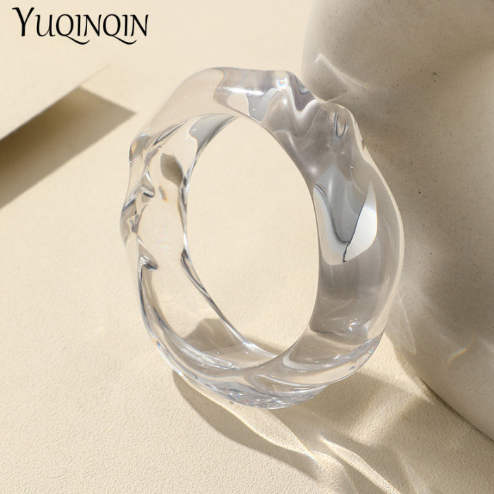 Trendy%20Fashion%20Transparent%20Resin%20Acrylic%20Bangles%20For%20Women%20Geometry%20Round%20Bangle%20Bracelets%20Charm%20Thick%20Simple%20Party%20Hand%20Jewelry%20-%20Image%205