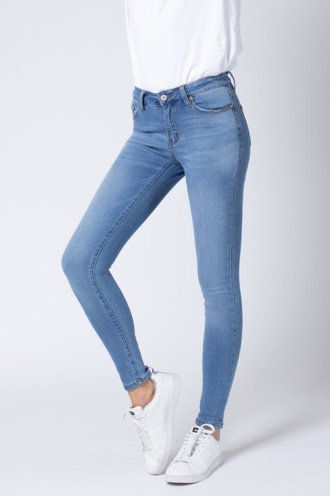 stylish%20fashionable%20denim%20jeans%20pants%20for%20ladies%20-%20Image%202
